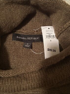 Banana Republic Olive Green Turtleneck Sweater